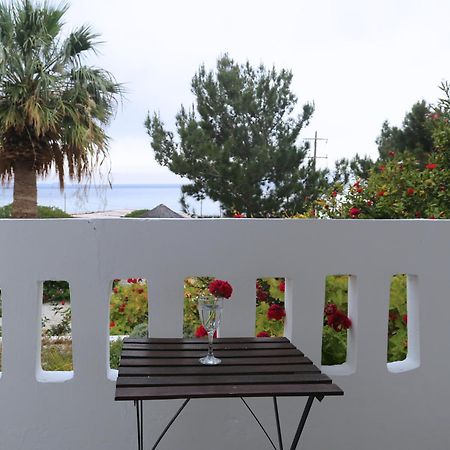 Апарт отель Kathys Island Retreat Adia Экстерьер фото