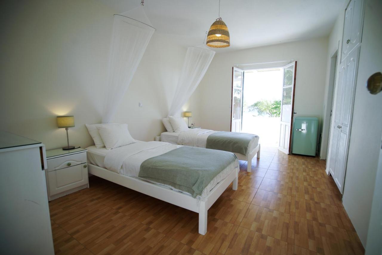 Апарт отель Kathys Island Retreat Adia Экстерьер фото